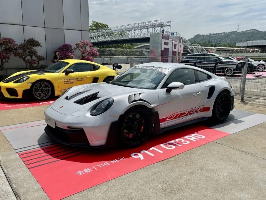 从718 GT4 RS开到新Cayenne，保时捷珠海赛道试驾