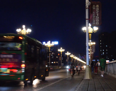 城市的夜归人的句子唯美 夜归人正能量句子