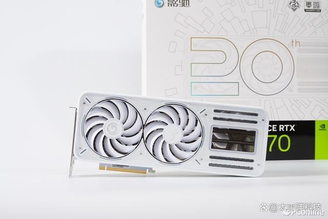 2024年第一份礼物! 影驰20周年GeForce RTX 4070纪念版显卡详细测评