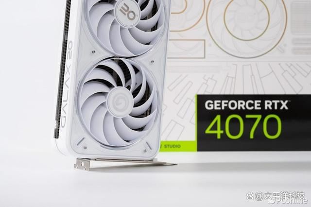 2024年第一份礼物! 影驰20周年GeForce RTX 4070纪念版显卡详细测评