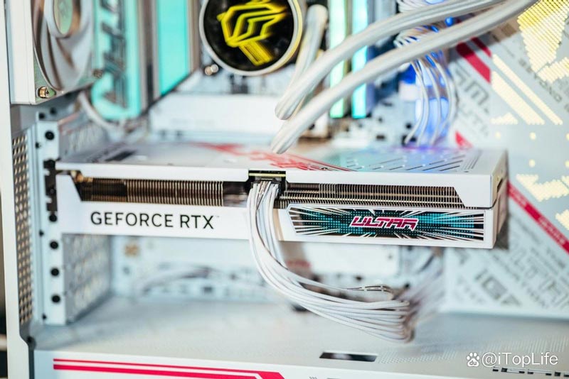 再掀波普冲击波 七彩虹iGame RTX 4070 SUPER Ultra显卡评测