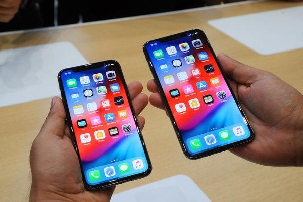 旅客偷带黄金入境被查：改装iPhone电池 塞入200多克黄金