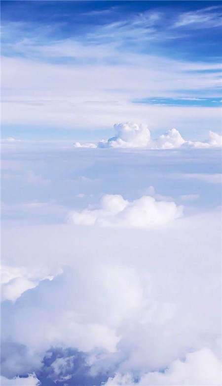 蓝色天空壁纸唯美意境 天空风景图片大全高清无水印