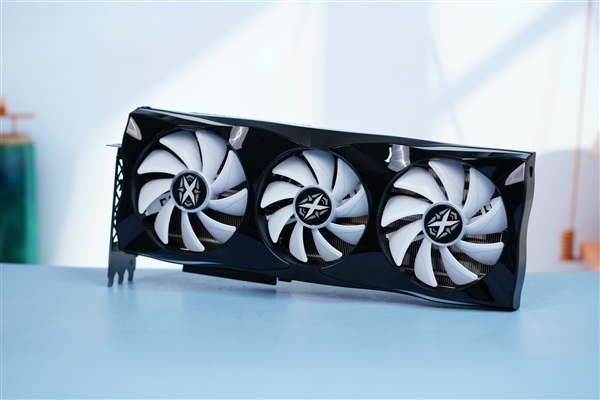 黑曜石设计！耕升RTX 4080 SUPER炫光显卡图赏