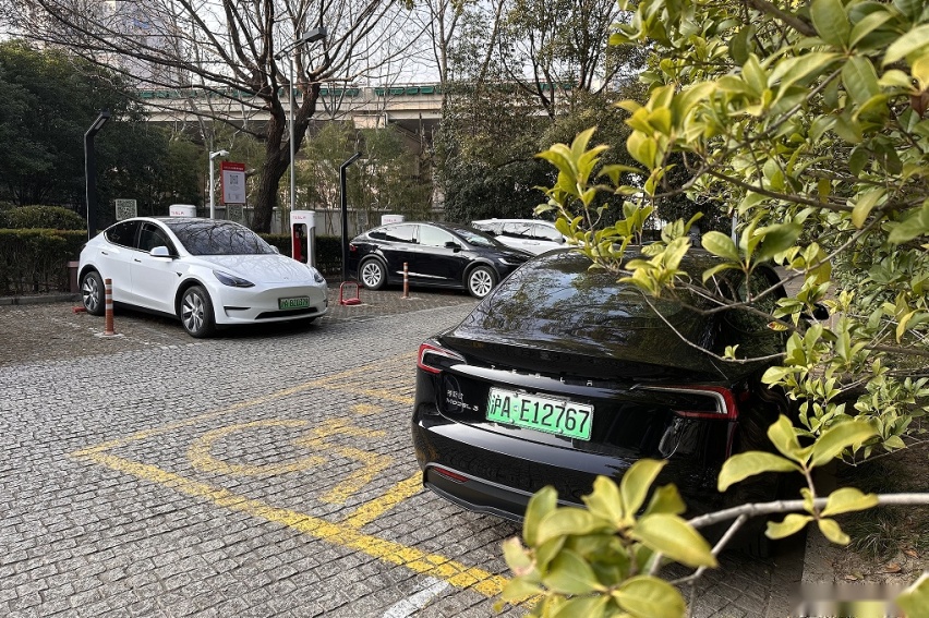 焕新版Model 3实测：冬季续航达成率67%，纯视觉并不神奇