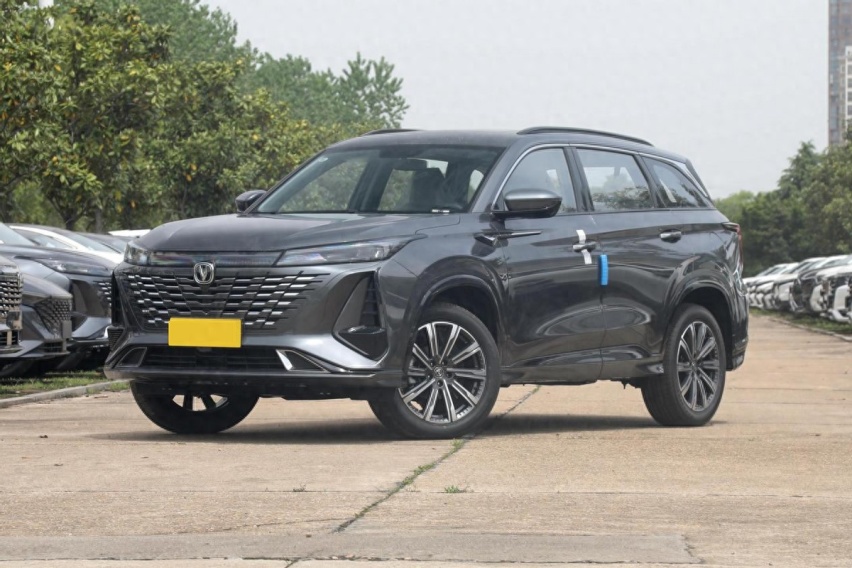 15万内买家用SUV，长安CS75 PLUS和瑞虎8 PRO谁更好？