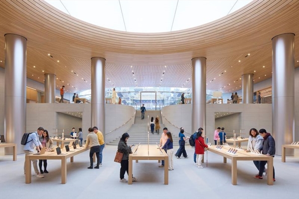 能让果粉排队12个小时 Apple Store有何魔力