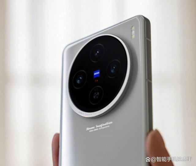 为什么劝大家考虑vivo X100S而不是S Pro版? 两款手机对比分析