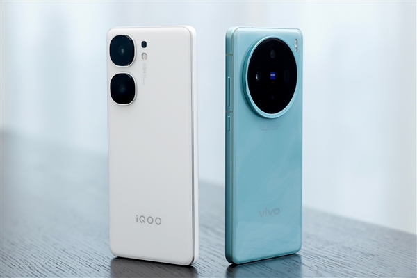 性能最强的安卓双芯旗舰！iQOO Neo9S Pro真机现身