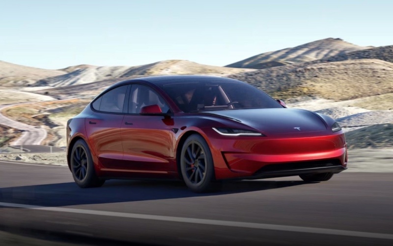 特斯拉新款Model 3高性能版开售：3.1秒加速，33.59万元起