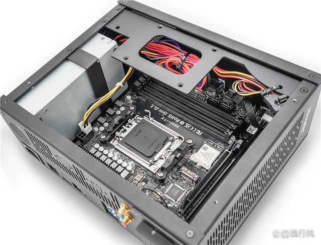 全铝小主机! 华擎ASROCK Deskmix X600迷你小主机组装机教程