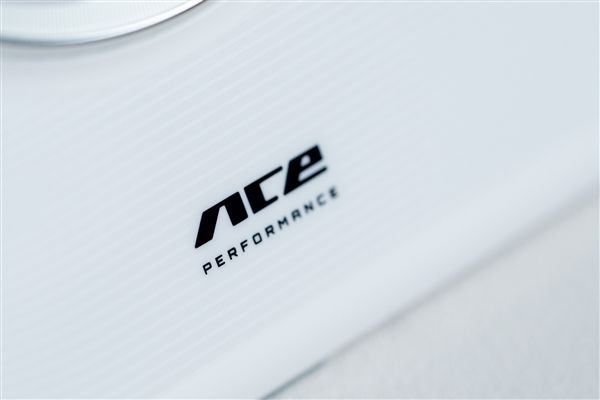 一加Ace 3 Pro上手：陶瓷质感手感绝了