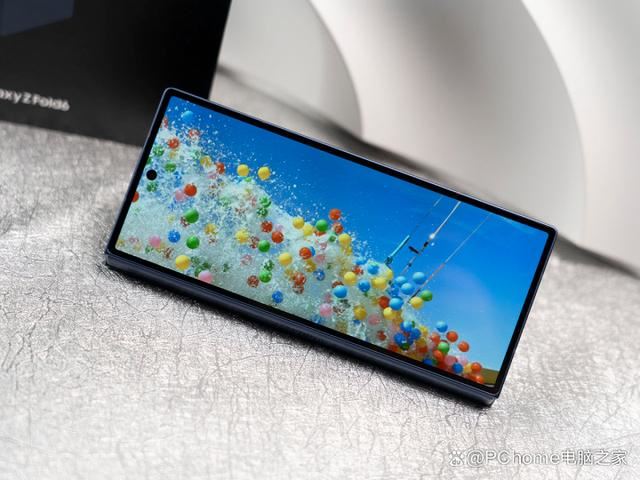 终极AI折叠屏 三星Galaxy Z Fold6手机详细评测