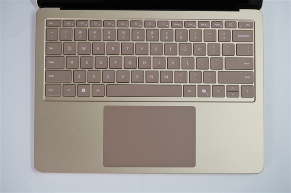 性能暴增86%！微软全新Surface Laptop图赏