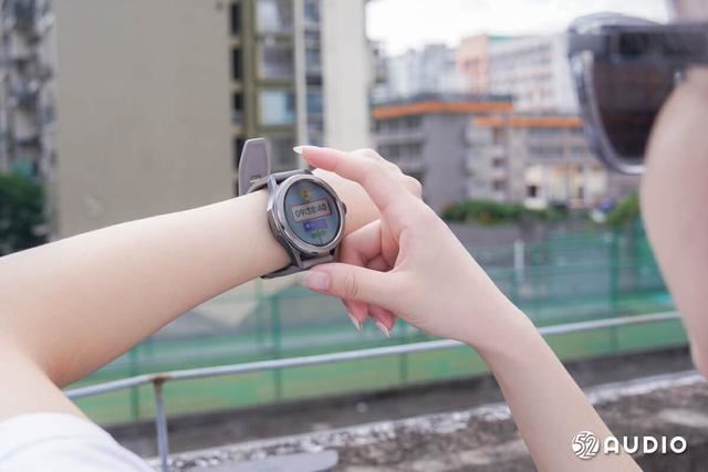 高端设计与强大功能的完美结合 小米Watch S4 Sport专业运动手表测评