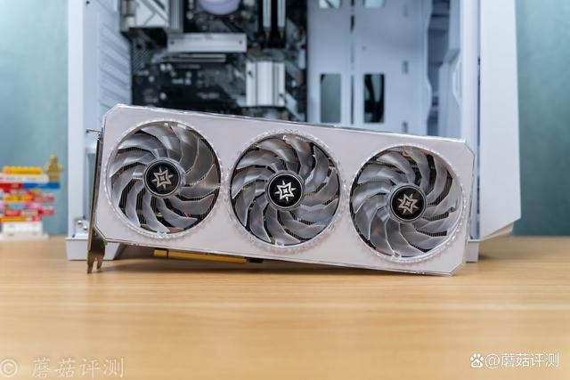 12490F搭配RTX4060Ti主机组装电脑玩黑悟空测试