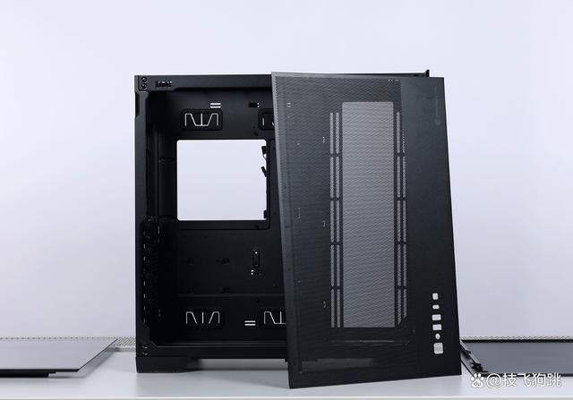 14700K+4070Ti S+D5主机配置如何? 黑色风冷海景房装机方案