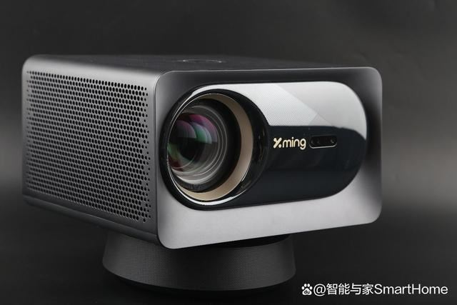 把真4K投影仪的价格打下来! 小明V1 Ultra投影机全面测评