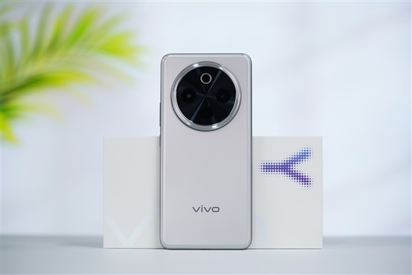 vivo第一款等深四曲屏手机！vivo Y300 Pro图赏