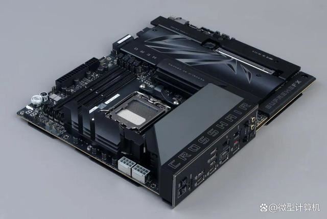 锐龙9000旗舰座驾! ROG CROSSHAIR X870E HERO主板全面测评