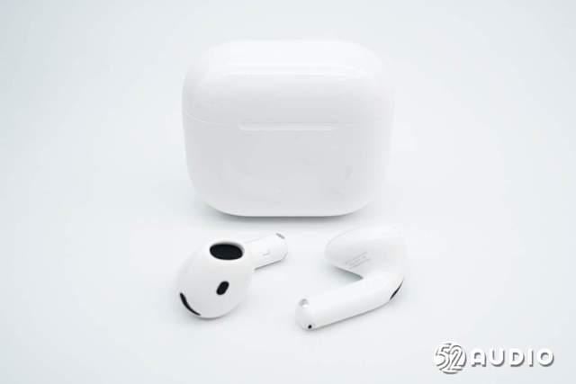 Apple苹果AirPods 4真无线耳机标准版拆解测评