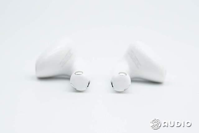 Apple苹果AirPods 4真无线耳机标准版拆解测评