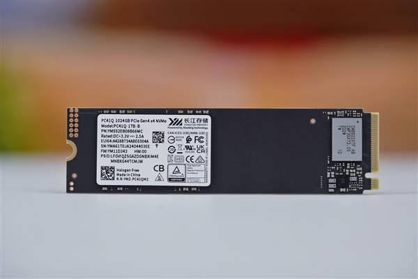 第四代三维闪存芯片！长江存储PC41Q 1TB SSD图赏