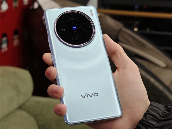 用了几天vivo X200 Pro：我感觉友商压力有点大啊