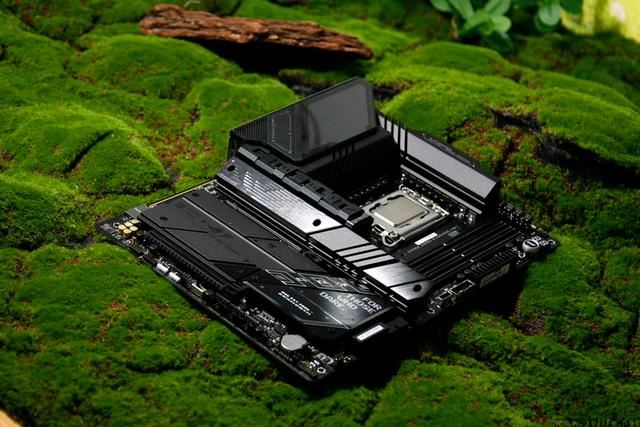 全能“新窝”来袭! 华硕ROG STRIX Z890-E主板图赏