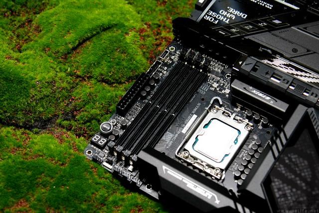 全能“新窝”来袭! 华硕ROG STRIX Z890-E主板图赏