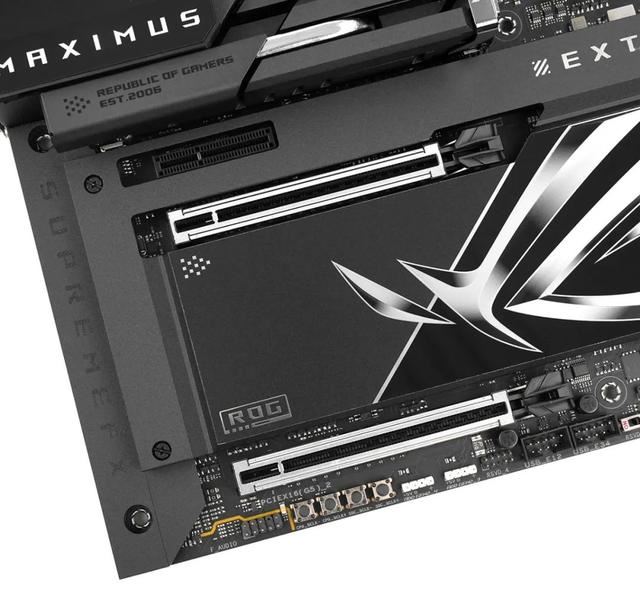 ROGZ890EXTREME怎么样? 华硕 ROG MAXIMUS Z890 EXTREME主板评测