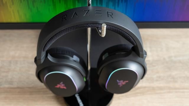 有灯更高续航也更强! Razer雷蛇梭鱼X幻彩版无线耳机体验测评