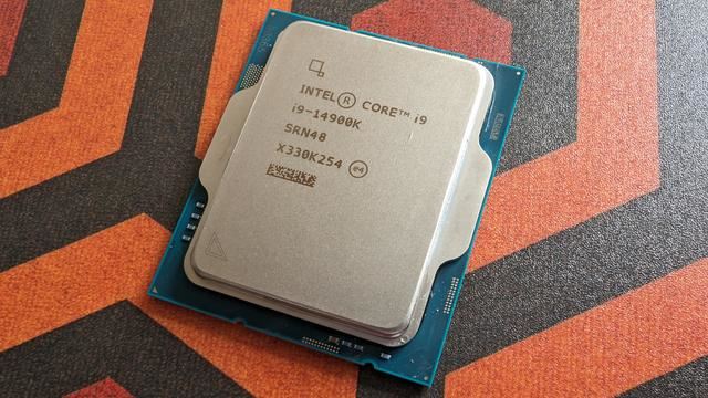 游戏玩家必看! Ryzen 7 9800X3D VS Core i9-14900K游戏性能对比测评