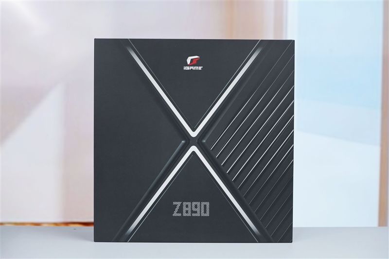 七彩虹iGame Z890 Vulcan X黑火神评测