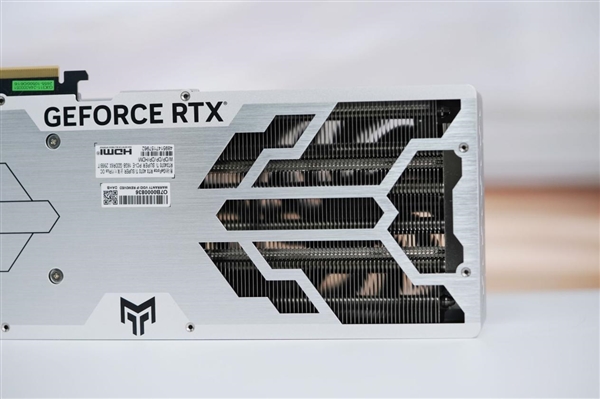 硬核全金属！影驰RTX 4070 Ti SUPER金属大师Plus OC图赏