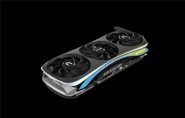 披着RTX 4090的皮！换芯的RTX 4070 Ti SUPER竟然长达38.1厘米