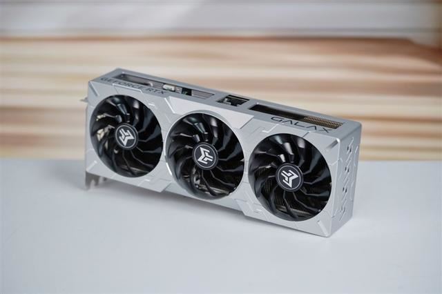 影驰GEFORCE RTX 4070Ti SUPER 金属大师Plus OC显卡全面评测