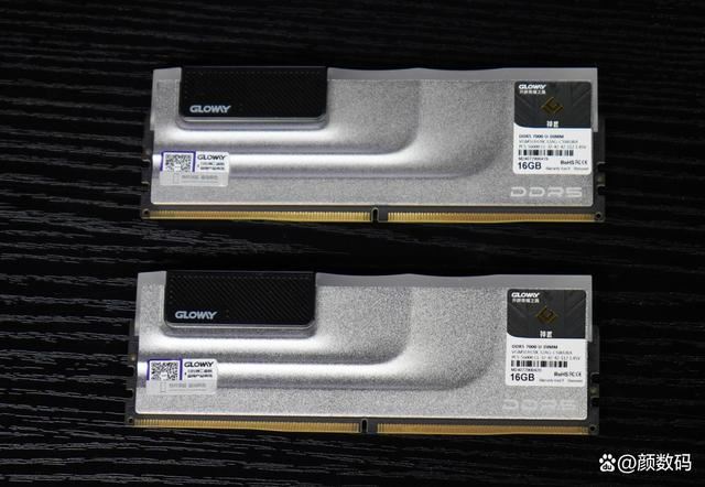 挑战8200高频! 光威神武DDR5-7000内存条评测