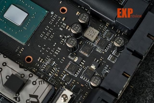 双槽DDR5内存超频T0选手! 微星MEG Z890 UNIFY-X 暗影主板评测