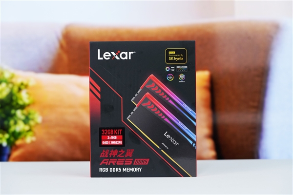 疾速6400MT/s！雷克沙战神之翼ARES RGB DDR5内存条图赏