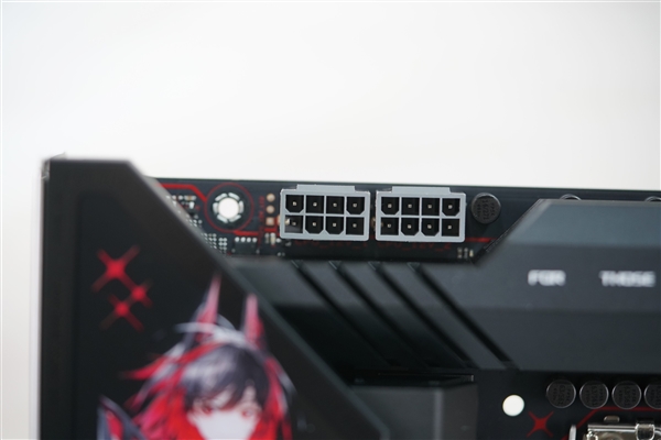 二次元风拉满！华硕ROG STRIX Z890-H GAMING WIFI S主板图赏