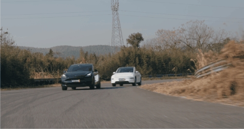 试驾新款Model Y 它凭啥10天能订10万台