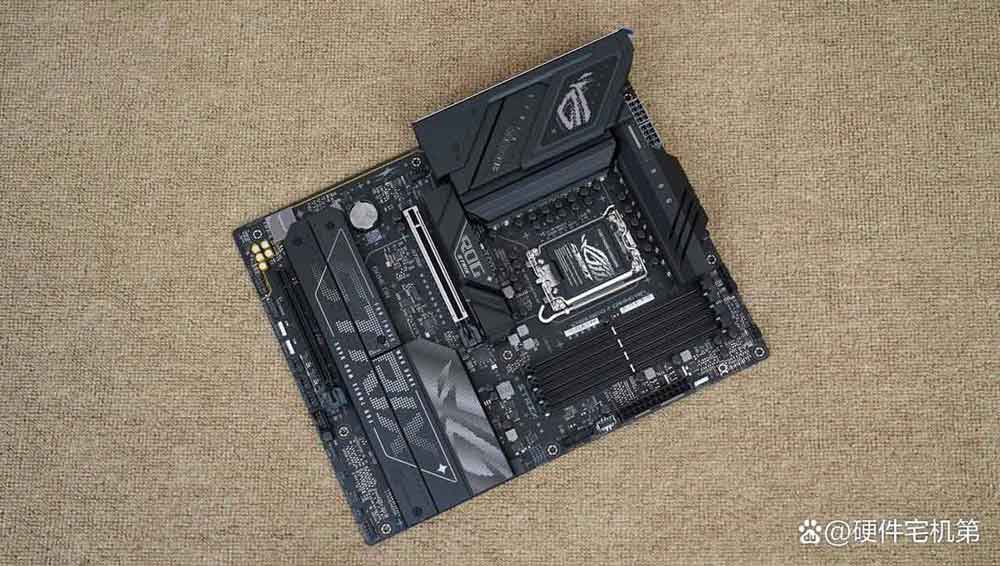 ROG STRIX B860-F GAMING WIFI主板怎么样? 开箱图赏