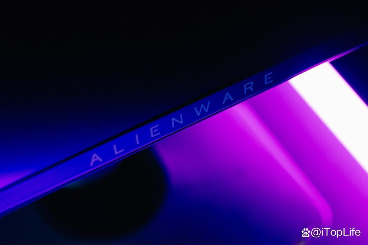 当4K与360Hz全都要! Alienware外星人AW2725QF游戏显示器全面评测