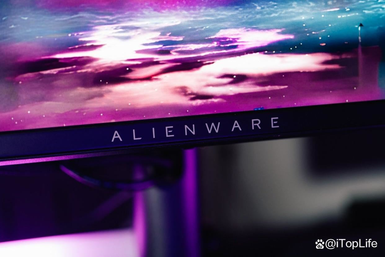 当4K与360Hz全都要! Alienware外星人AW2725QF游戏显示器全面评测