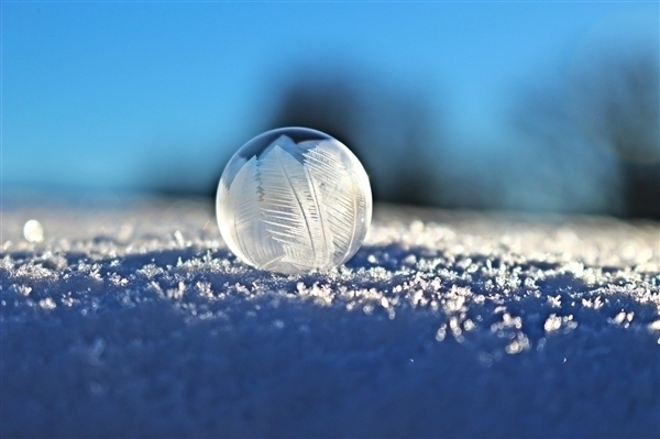 冷冷冷 多地将冻成“紫色”！今年首场寒潮来袭：大规模雨雪上线