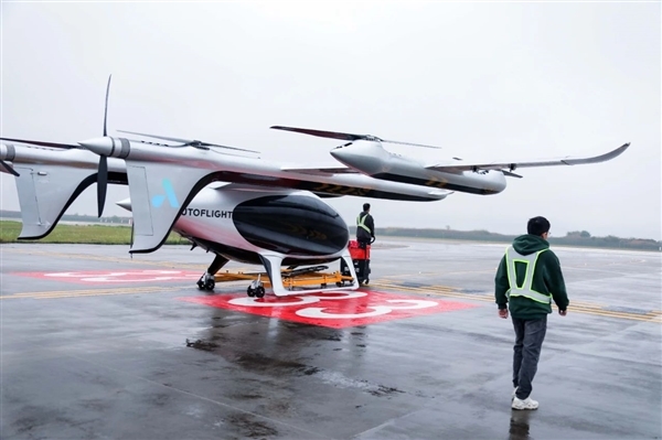 2吨级无人驾驶eVTOL！峰飞航空V2000CG获颁生产许可证