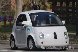 马斯克给特斯拉Robotaxi装上方向盘