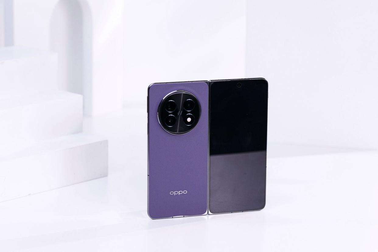 折痕消失术! OPPO Find N5 折叠屏真机实拍