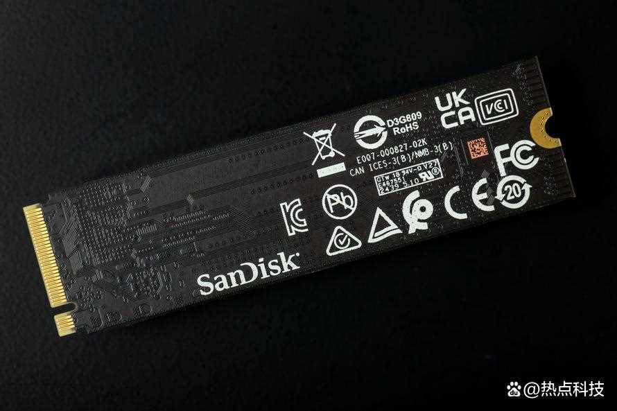 性能破7000MB/s的主流SSD! 西部数据WD?BLACK SN7100y硬盘评测